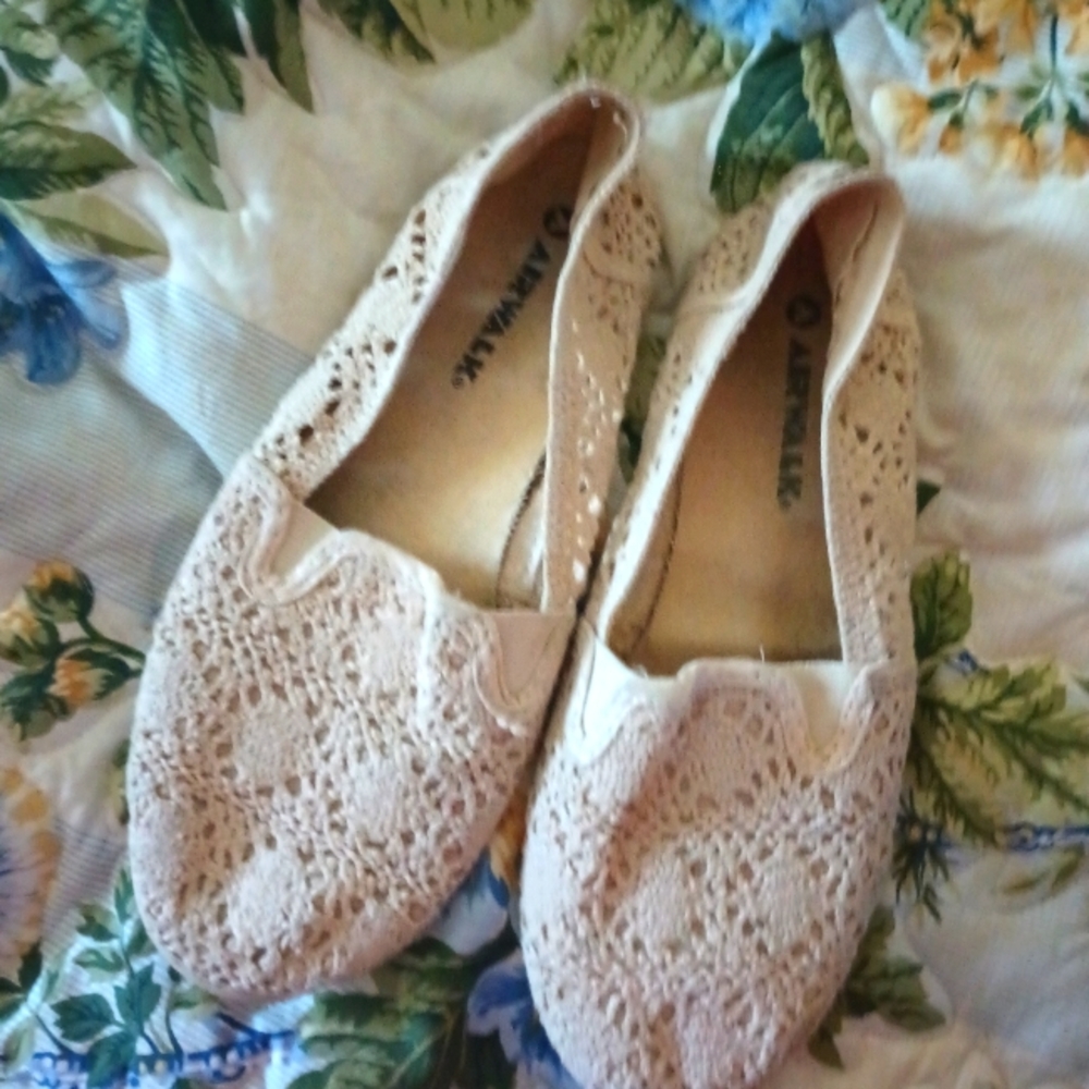 Slip ons